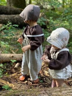 Hand Embroidered Linen Bonnet With Animal Pattern