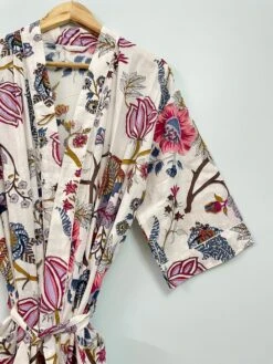 Cotton White Fruit Printed Kimono Robes, Soft & Comfortable Bath Robes, Nightdress, Bath Kimono,Wrap Dress,free Size Kimono,house Coat Robe