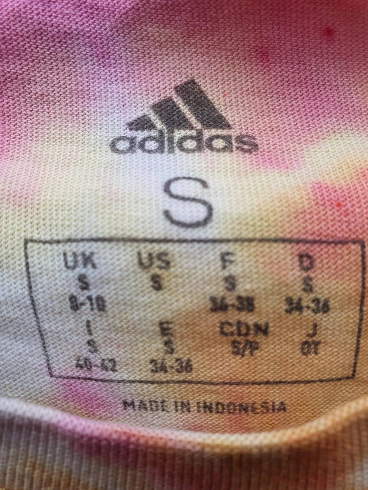 Tiedye Graphic Logo Sports Tshirt Tiedye Orange And Pink Unisex Size Small 6 Tiedye Graphic Logo Sports Tshirt Tiedye Orange And Pink Unisex Size Small - Image 6