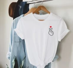 Korean Finger Love Symbol T-shirt, Korean Finger Heart, Kpop, Cute K-Pop Tee, K-pop Shirt, Kpop Shirt, Finger Heart Tee. For Him And For Her -Fashion Clothing Store il fullxfull.4329650028 ceny