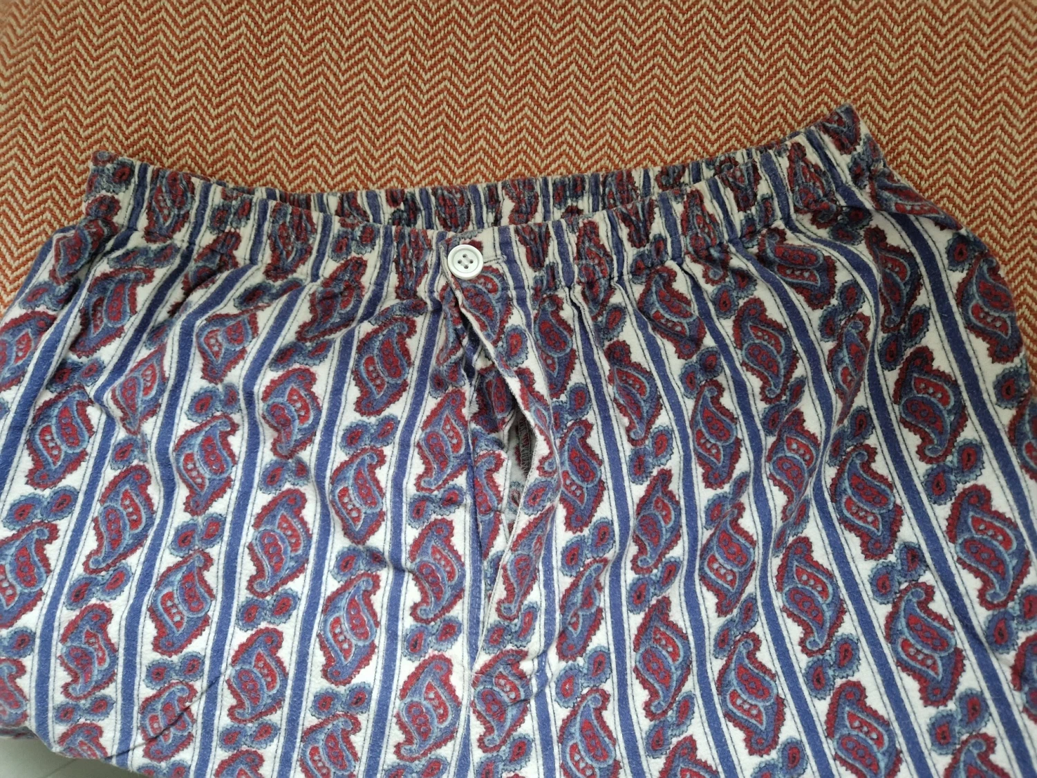 Mens Vintage Paisley Pyjamas, 60s 70s Brush Cotton Flannel Pyjamas, Good Quality Pyjama Set, Retro Gift For Him 8 Mens Vintage Paisley Pyjamas, 60s 70s Brush Cotton Flannel Pyjamas, Good Quality Pyjama Set, Retro Gift For Him - Image 8