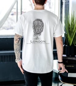 London Lion T-shirt, Gift For Him, Travel, Holiday, Streetwear, Minimalist, UK, England, Urban, Tourism, Beach T-shirt, National Animal